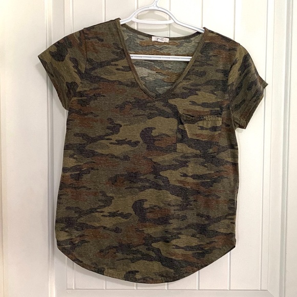 Camo Pocketed Tee - Picture 1 of 1